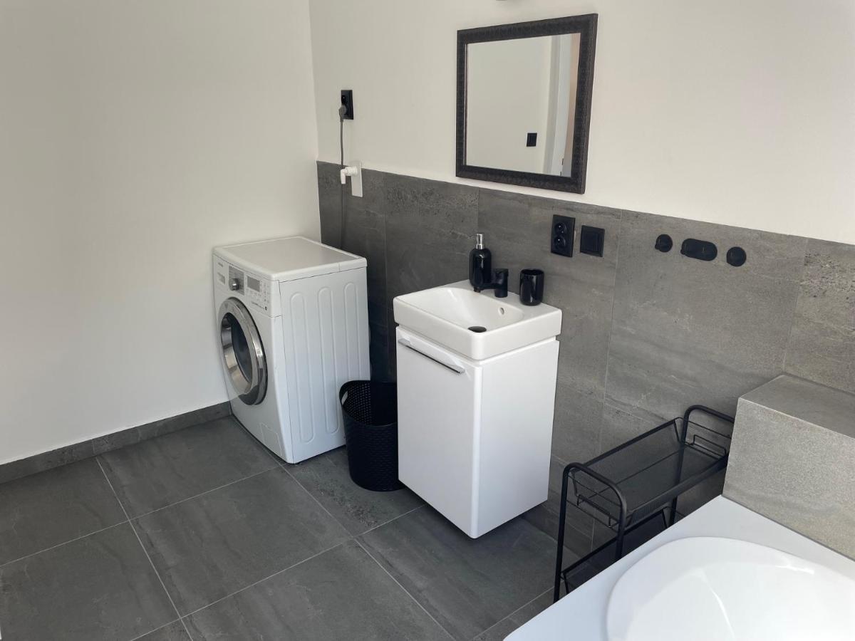 Apartman Vera Pardubice Extérieur photo
