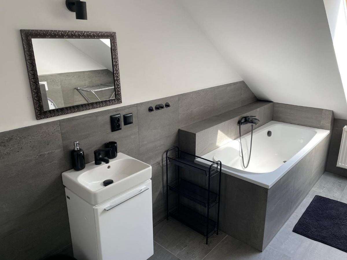 Apartman Vera Pardubice Extérieur photo